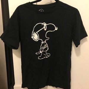 Uniqlo x Kaws x Peanuts shirt